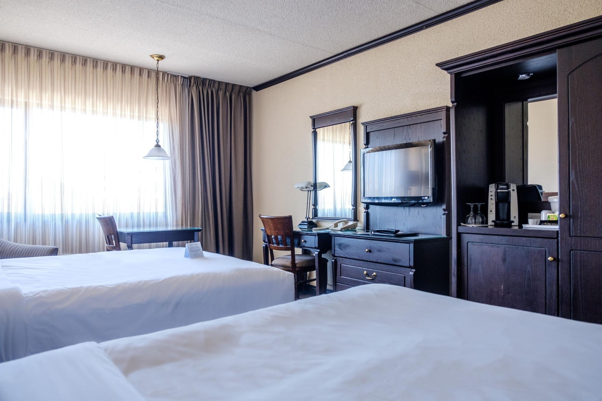 Hotel Le Montagnais Saguenay Ngoại thất bức ảnh