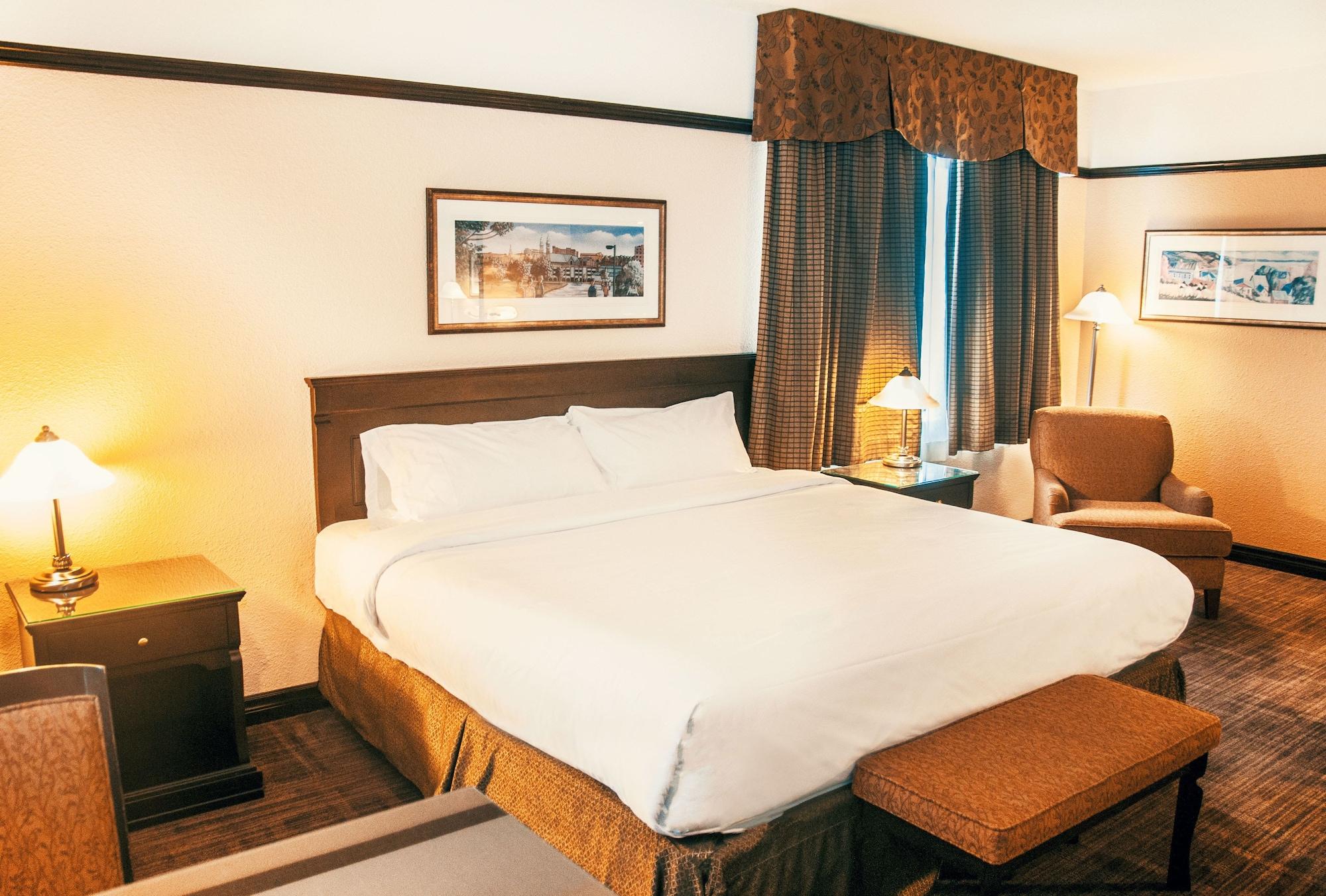 Hotel Le Montagnais Saguenay Ngoại thất bức ảnh