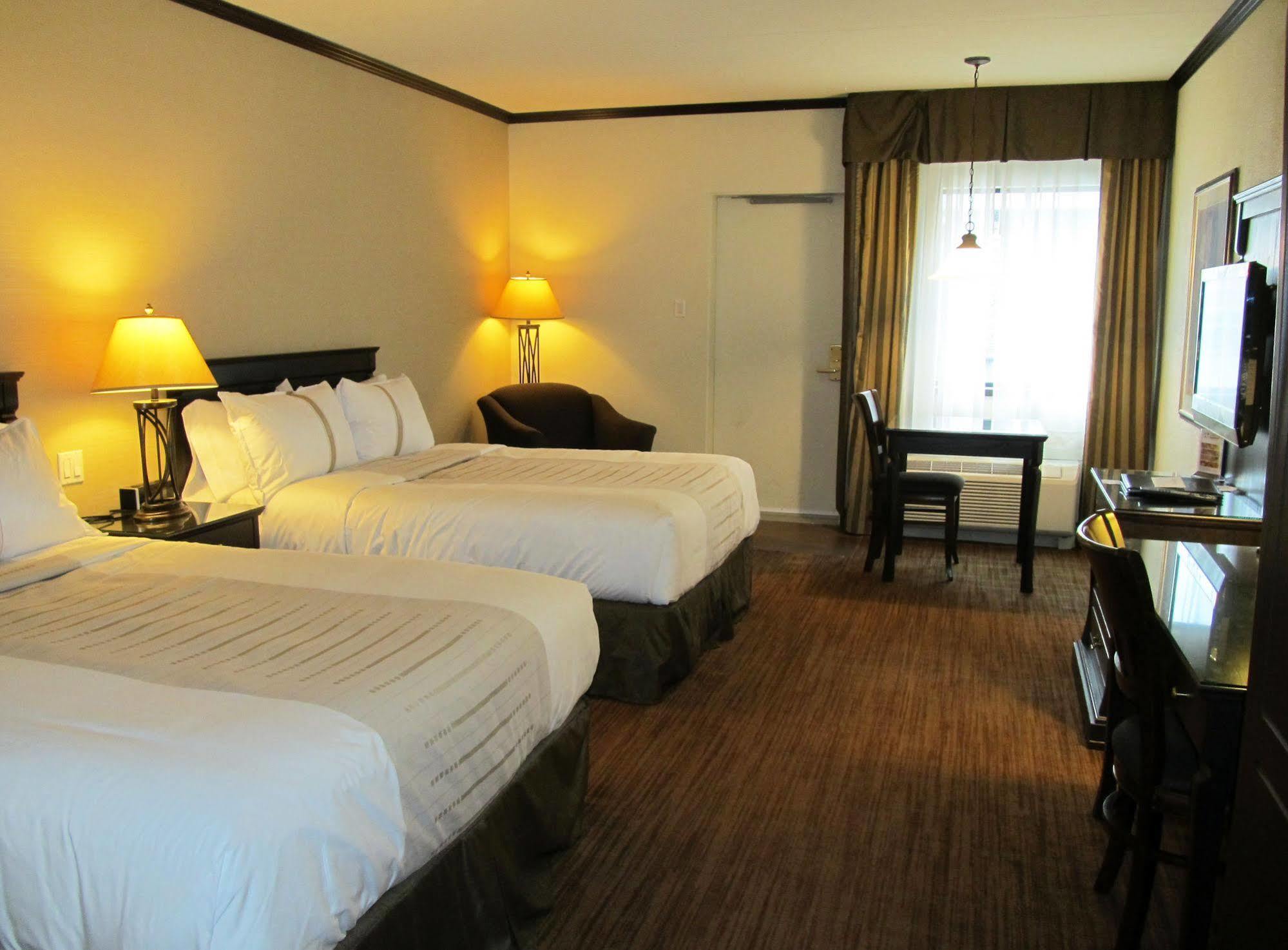 Hotel Le Montagnais Saguenay Ngoại thất bức ảnh